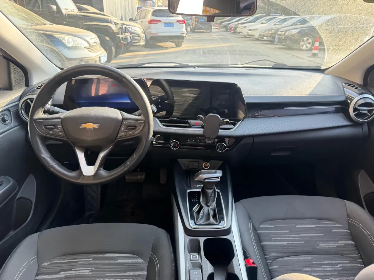 2023 Chevrolet Monza 1.5L 113HP L4 6DCT,autocango,china used car exporter,china ev exporter,chinese used car exporter,chinese used ev exporter