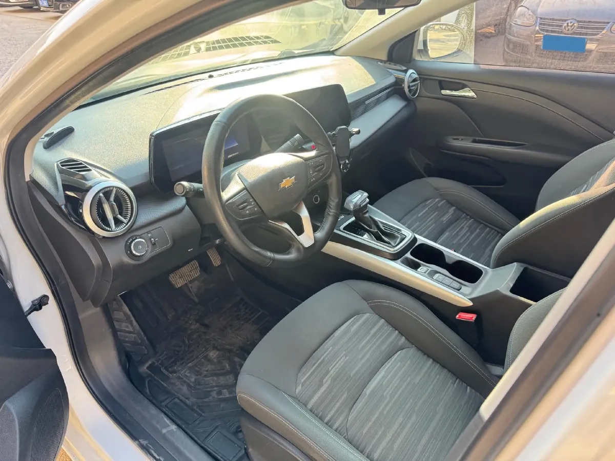 2023 Chevrolet Monza 1.5L 113HP L4 6DCT,autocango,china used car exporter,china ev exporter,chinese used car exporter,chinese used ev exporter