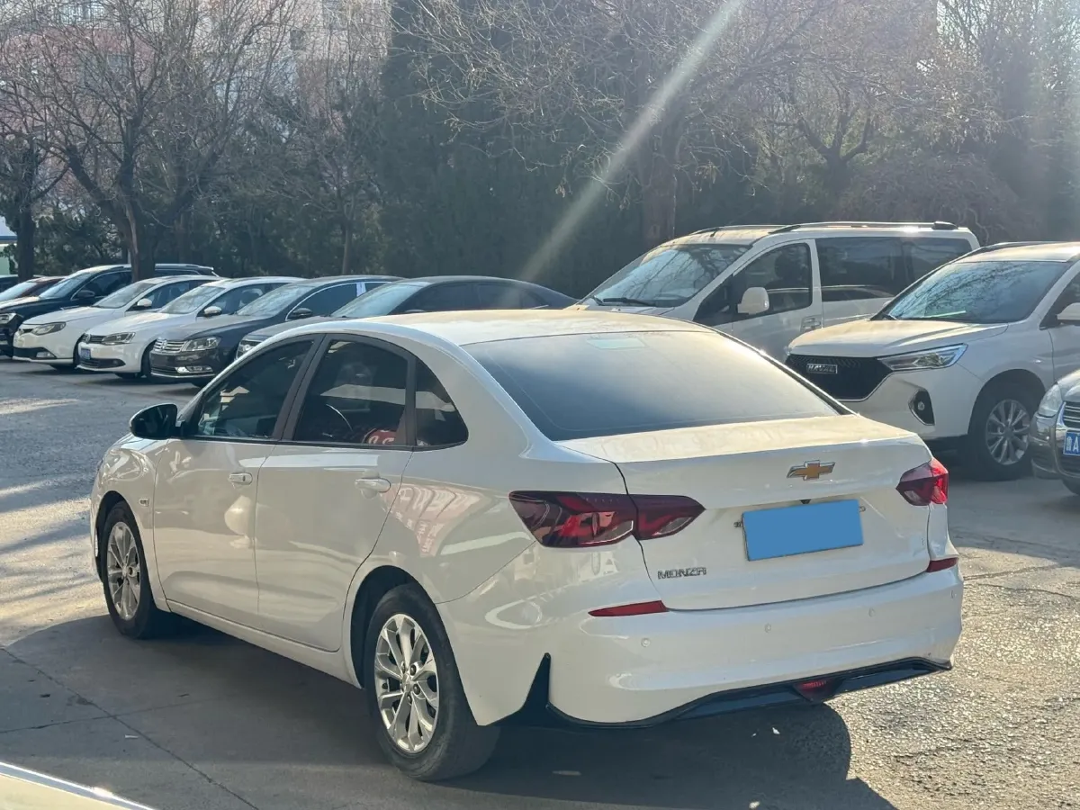 2023 Chevrolet Monza 1.5L 113HP L4 6DCT,autocango,china used car exporter,china ev exporter,chinese used car exporter,chinese used ev exporter
