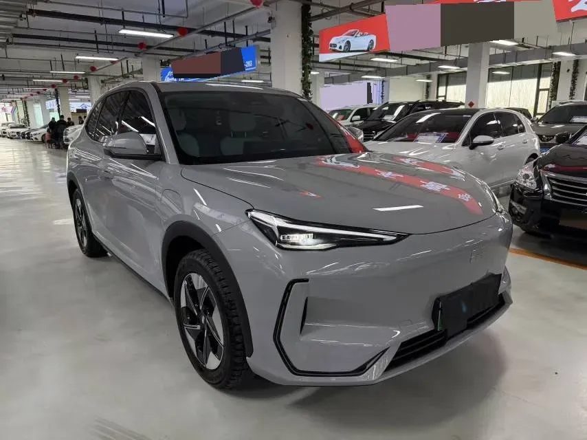 2024 Geely Emgrand L HiP 1.5T 181HP L4 3DHT PHEV 15.5KWH,autocango,china used car exporter,china ev exporter,chinese used car exporter,chinese used ev exporter