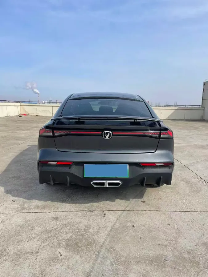 2024 ChangAn UNI-V iDD 1.5L 110HP L4 E-CVT PHEV 18.99KWH,autocango,china used car exporter,china ev exporter,chinese used car exporter,chinese used ev exporter