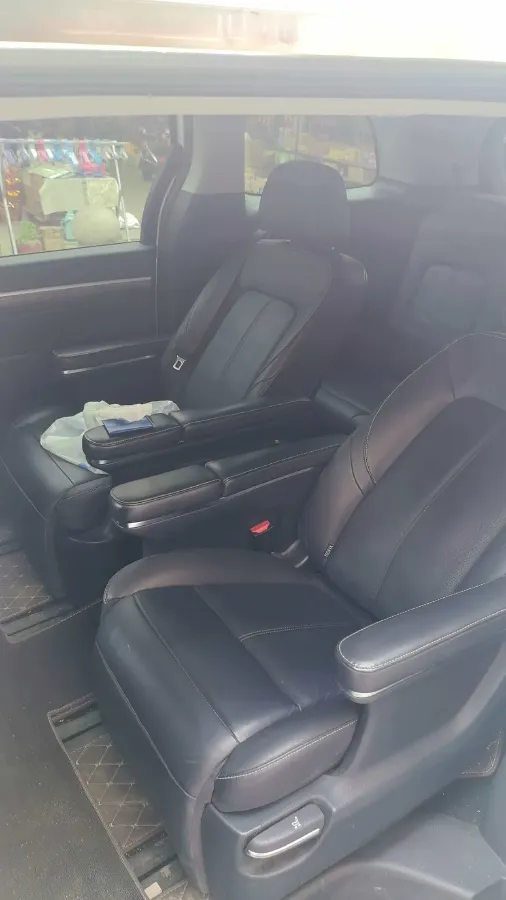 2021 GAC Trumpchi M8 2.0T 252HP L4 8AT,autocango,china used car exporter,china ev exporter,chinese used car exporter,chinese used ev exporter