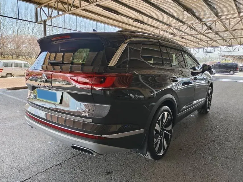 2023 Volkswagen Talagon 2.0T 220HP L4 7DCT,autocango,china used car exporter,china ev exporter,chinese used car exporter,chinese used ev exporter