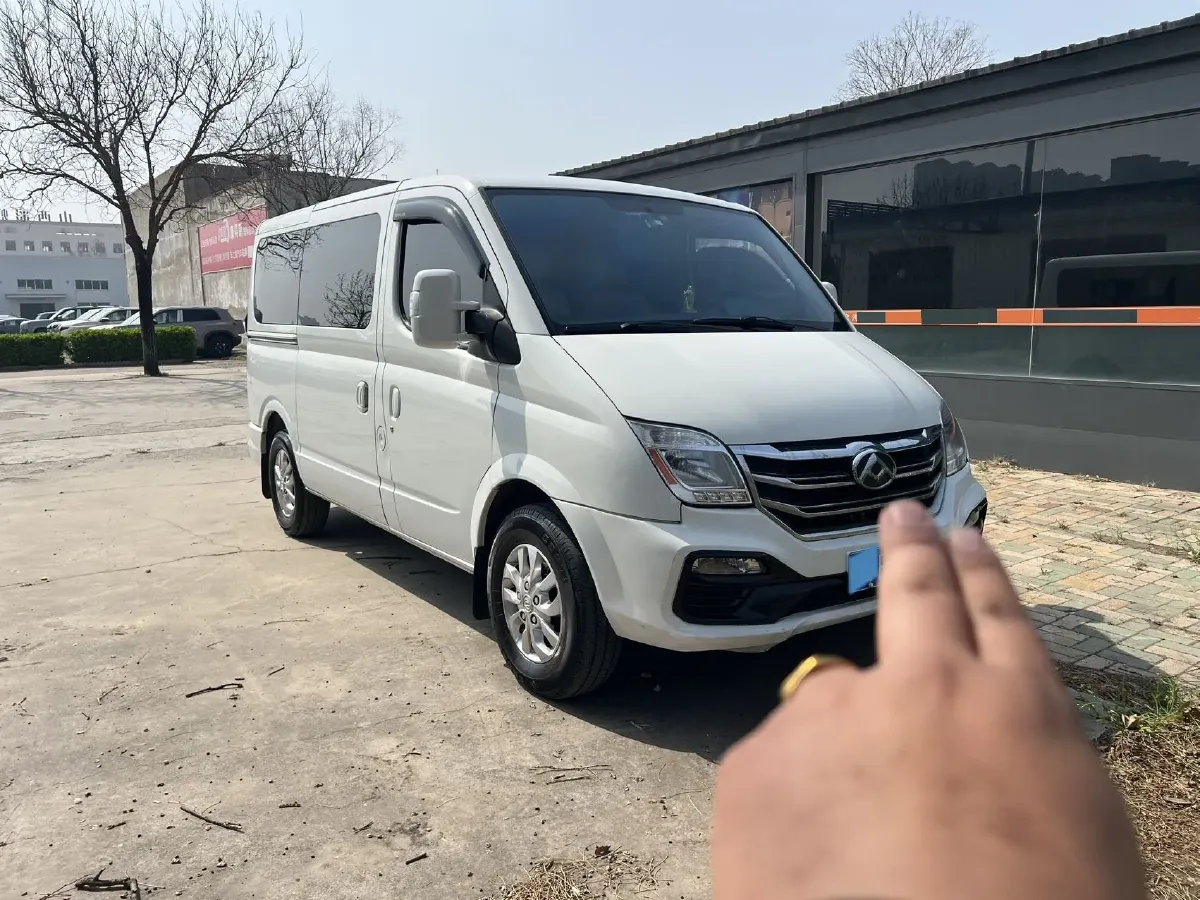 2021 MAXUS XinTu V80 2.0T 139HP L4 6MT,autocango,china used car exporter,china ev exporter,chinese used car exporter,chinese used ev exporter