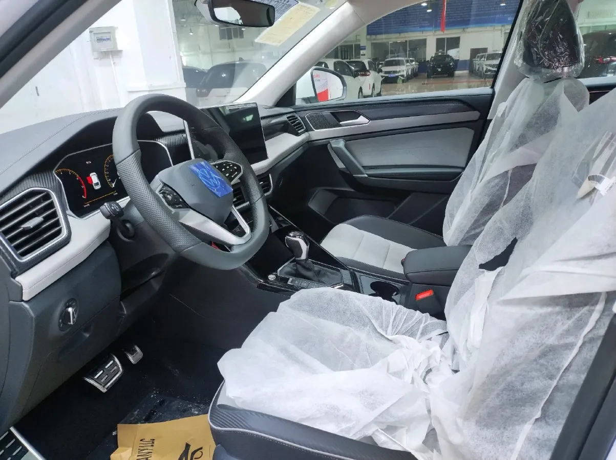 2024 Volkswagen Tayron X 2.0T 186HP L4 7DCT,autocango,china used car exporter,china ev exporter,chinese used car exporter,chinese used ev exporter