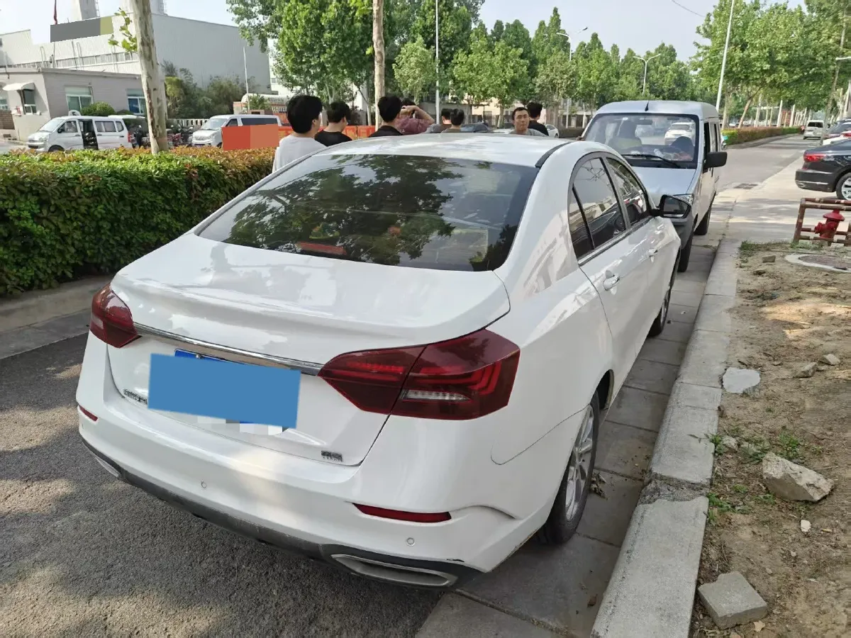 2021 BaoJun 530 1.5T 147HP L4 CVT,autocango,china used car exporter,china ev exporter,chinese used car exporter,chinese used ev exporter