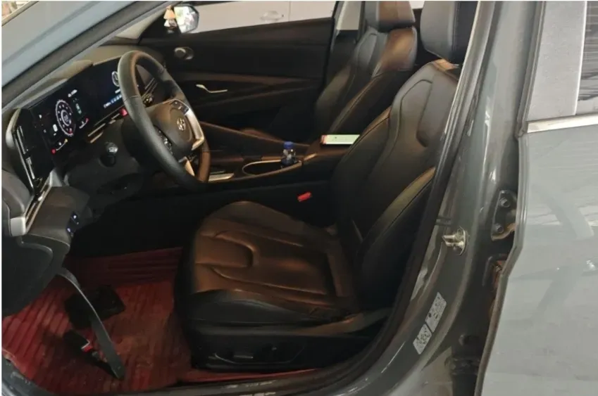 2021 Hyundai Elantra 1.5L 115HP L4 CVT,autocango,china used car exporter,china ev exporter,chinese used car exporter,chinese used ev exporter