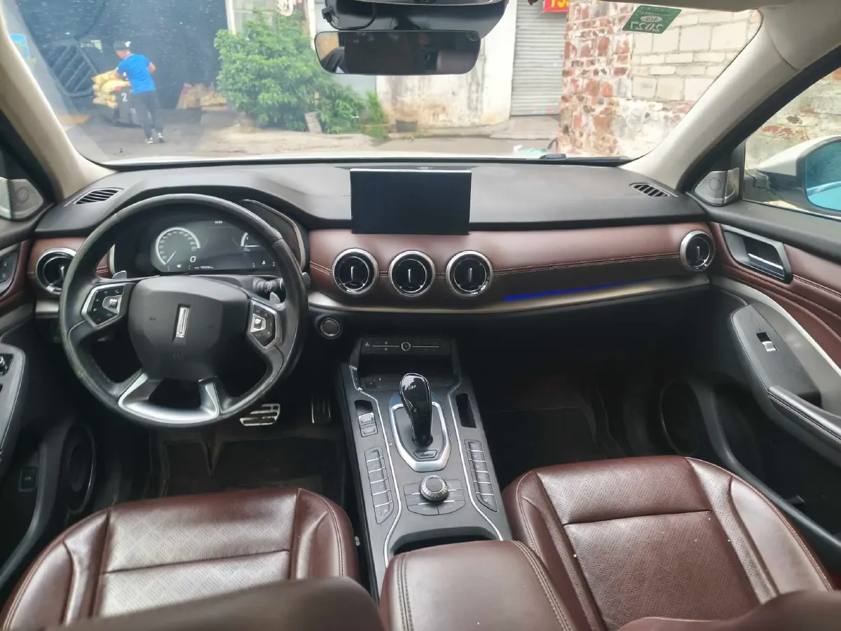 2019 WEY VV6 2.0T 224HP L4 7DCT,autocango,china used car exporter,china ev exporter,chinese used car exporter,chinese used ev exporter