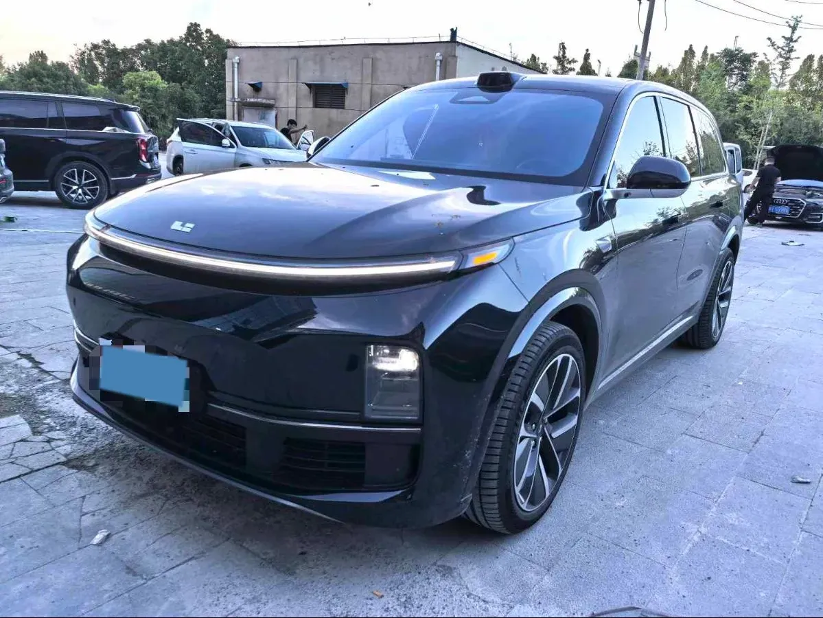 2024 Li L9 Range Extended 154HP REEV 52.3KWH,autocango,china used car exporter,china ev exporter,chinese used car exporter,chinese used ev exporter