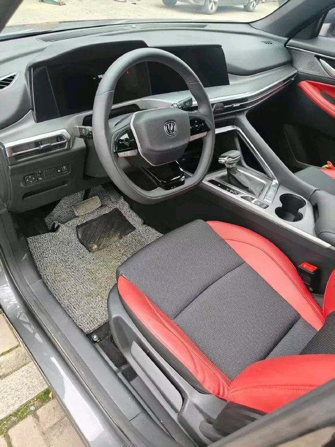 2023 ChangAn CS35 Plus 1.4T 160HP L4 7DCT,autocango,china used car exporter,china ev exporter,chinese used car exporter,chinese used ev exporter