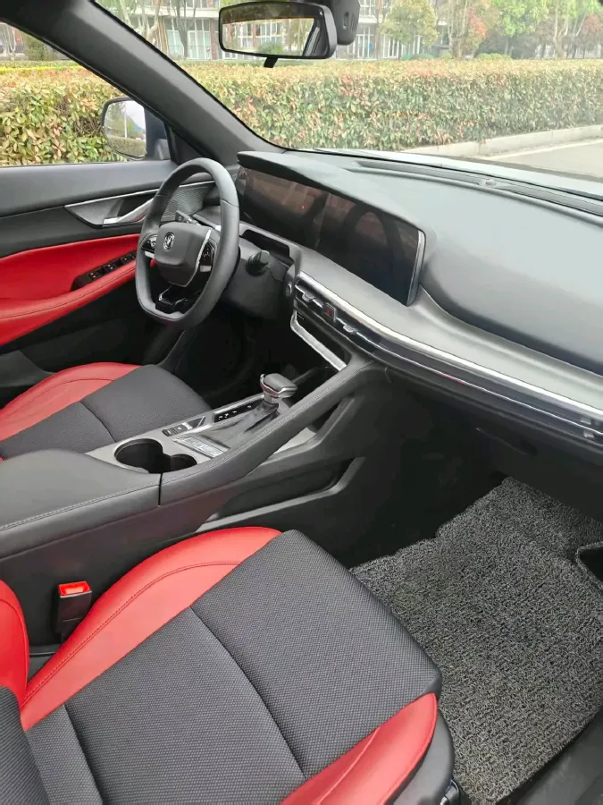 2023 ChangAn CS35 Plus 1.4T 160HP L4 7DCT,autocango,china used car exporter,china ev exporter,chinese used car exporter,chinese used ev exporter