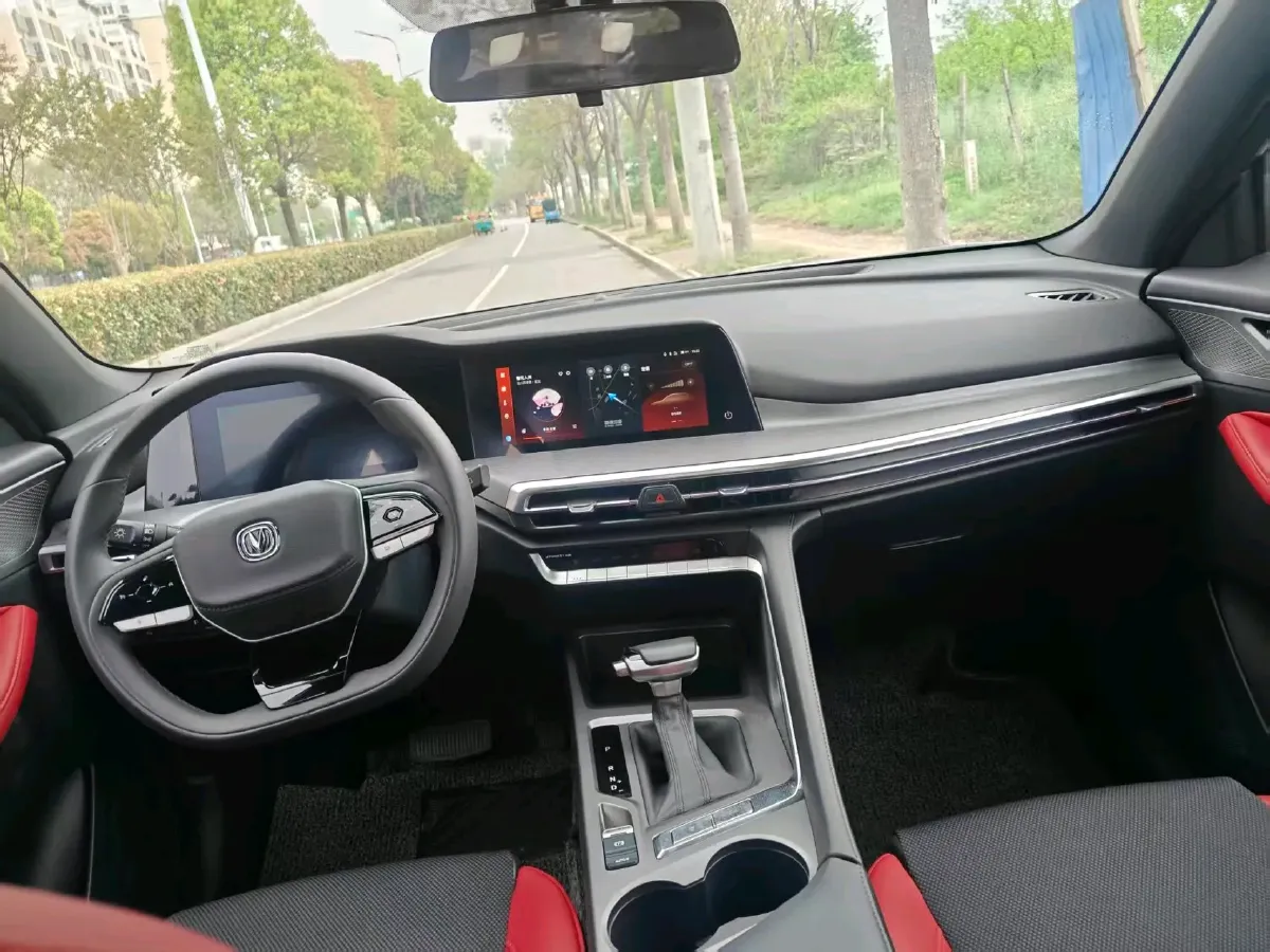 2023 ChangAn CS35 Plus 1.4T 160HP L4 7DCT,autocango,china used car exporter,china ev exporter,chinese used car exporter,chinese used ev exporter