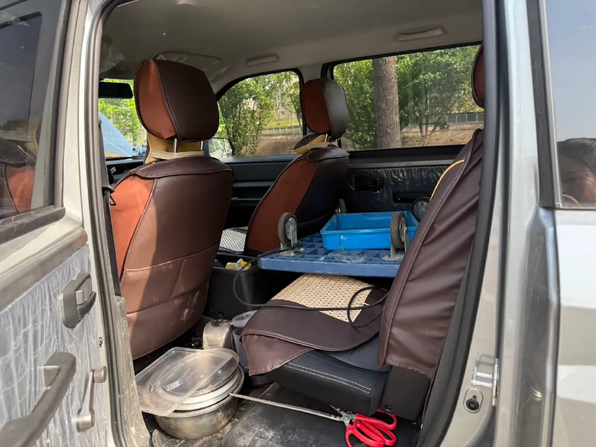 2021 WuLing HongGuang Plus 1.5L 99HP L4 6MT,autocango,china used car exporter,china ev exporter,chinese used car exporter,chinese used ev exporter