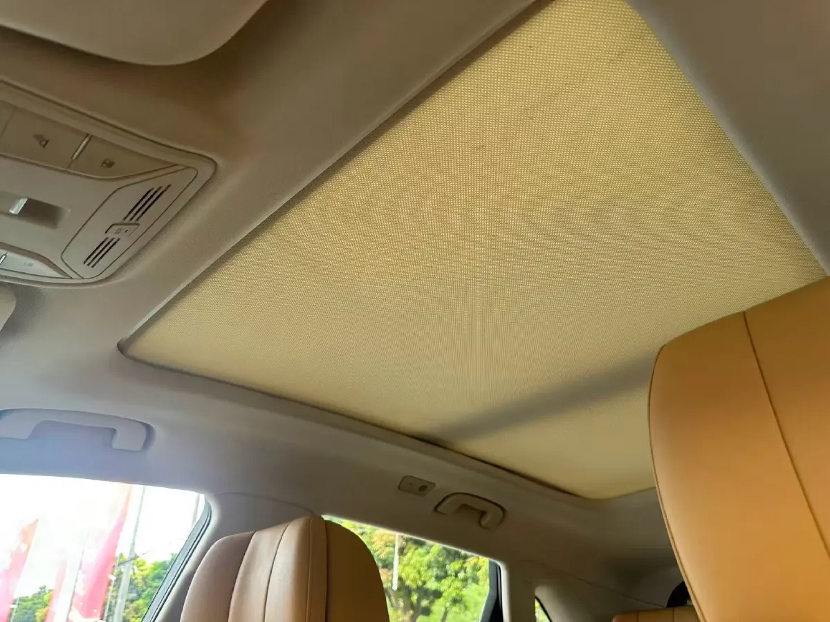 2023 HongQi HS5 2.0T 252HP L4 8AT,autocango,china used car exporter,china ev exporter,chinese used car exporter,chinese used ev exporter