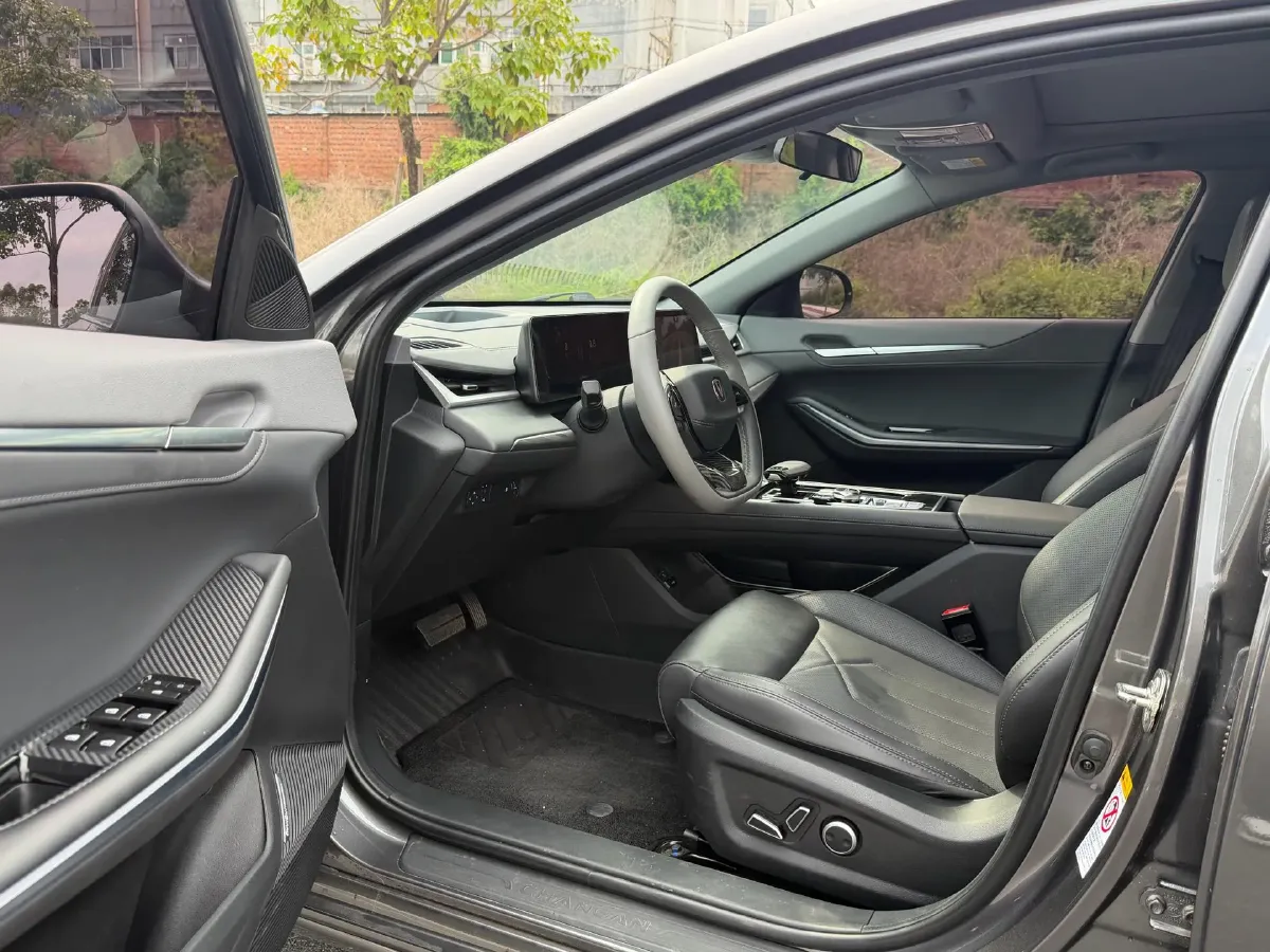 2023 ChangAn Raeton Plus 1.5T 188HP L4 7DCT,autocango,china used car exporter,china ev exporter,chinese used car exporter,chinese used ev exporter