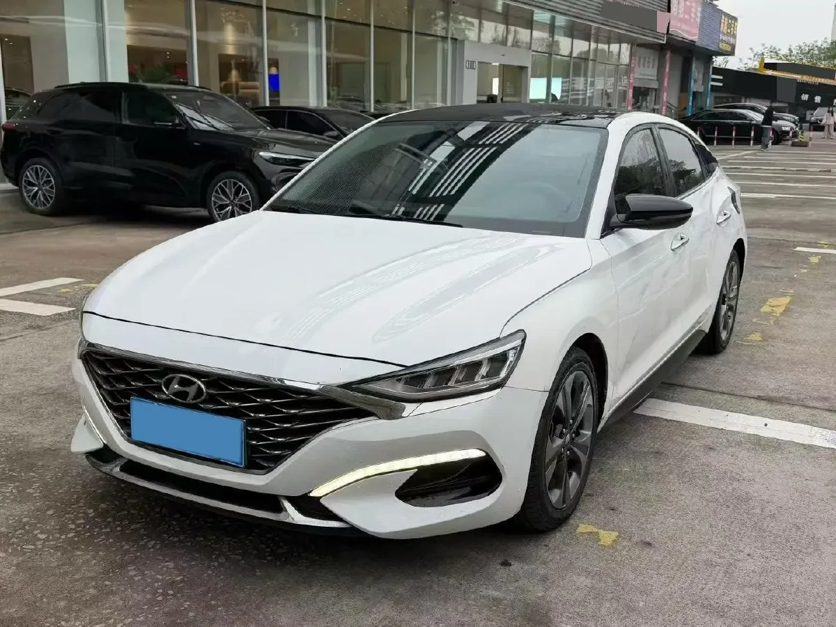 2019 Hyundai La Festa 1.6T 190HP L4 7DCT,autocango,china used car exporter,china ev exporter,chinese used car exporter,chinese used ev exporter
