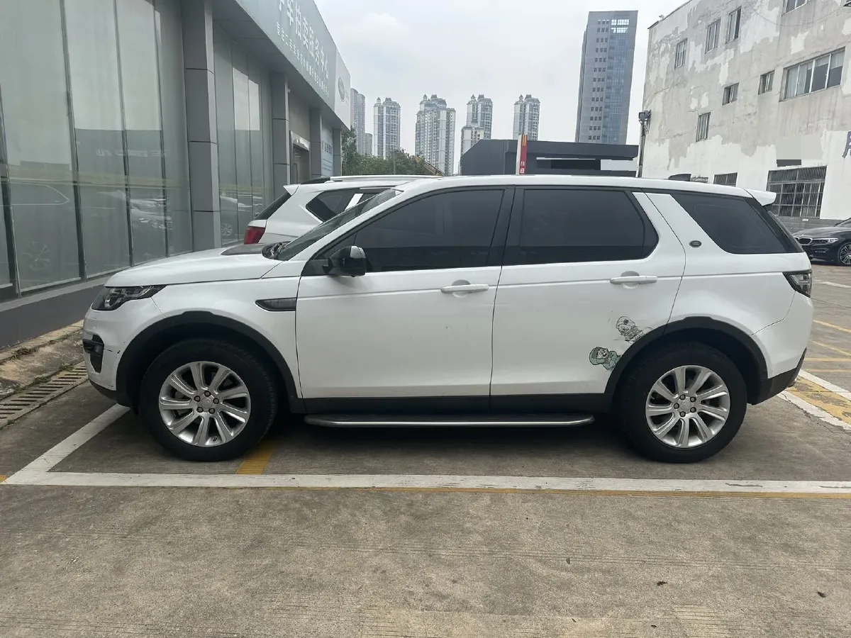 2018 Land Rover Discovery Sport 2.0T 200HP L4 9AT,autocango,china used car exporter,china ev exporter,chinese used car exporter,chinese used ev exporter