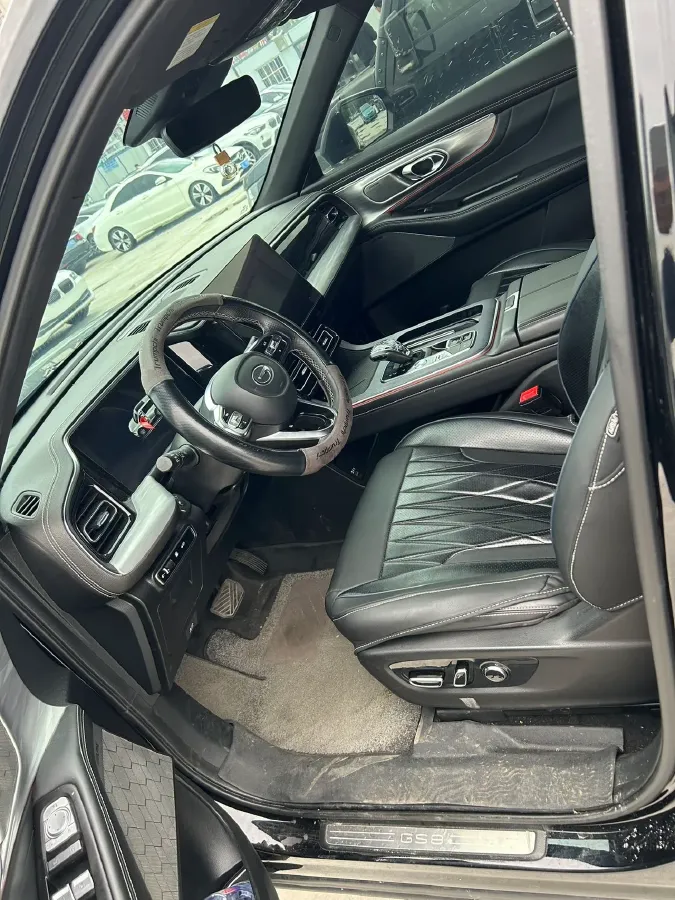 2022 GAC Trumpchi GS8 2.0T 252HP L4 8AT,autocango,china used car exporter,china ev exporter,chinese used car exporter,chinese used ev exporter