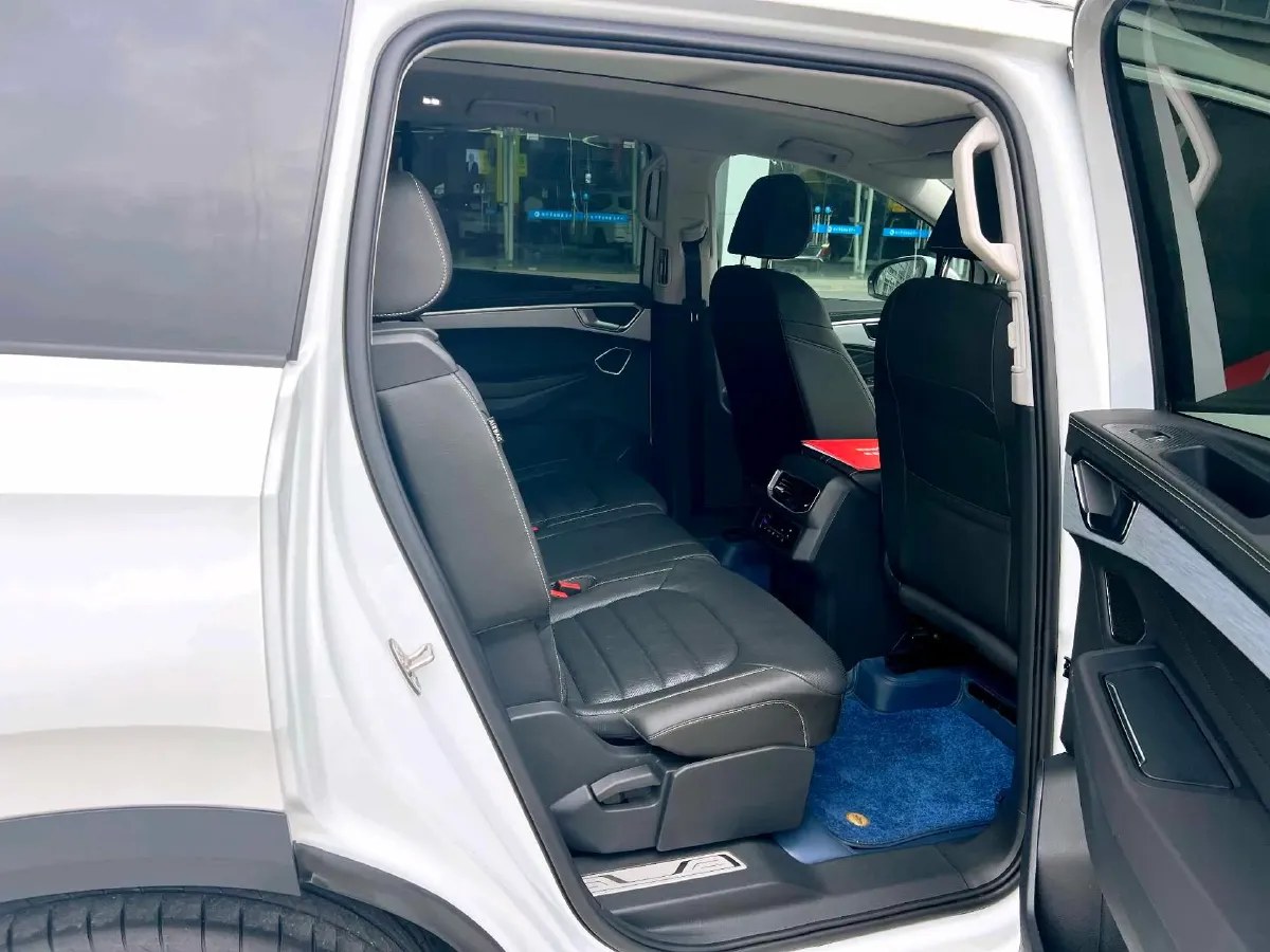 2021 Volkswagen Talagon 2.0T 220HP L4 7DCT,autocango,china used car exporter,china ev exporter,chinese used car exporter,chinese used ev exporter