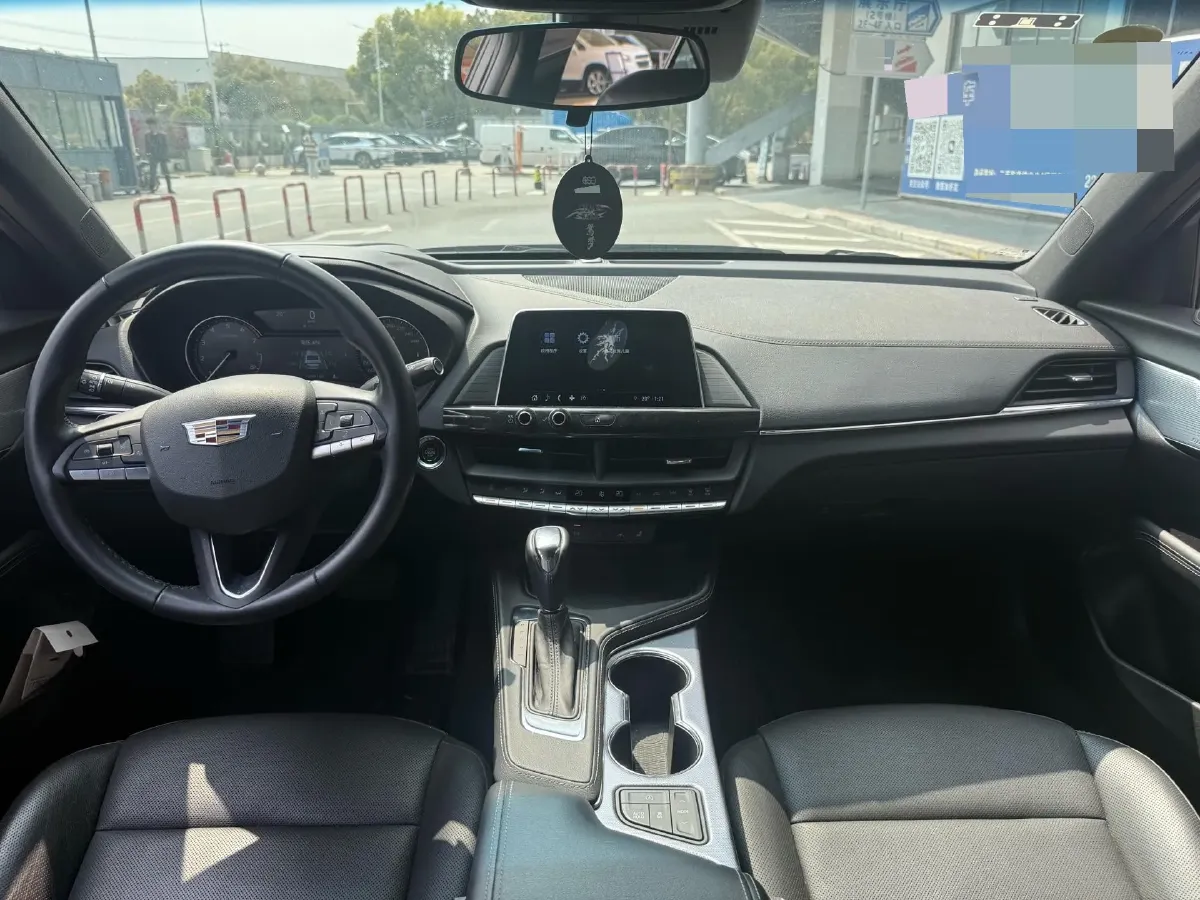 2022 Cadillac CT4 2.0T 237HP L4 8AT,autocango,china used car exporter,china ev exporter,chinese used car exporter,chinese used ev exporter