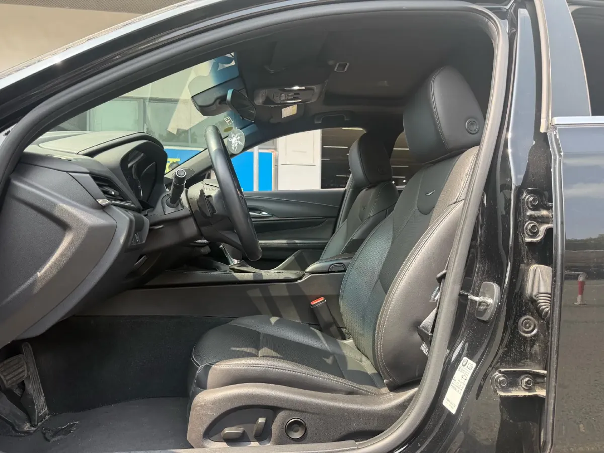 2022 Cadillac CT4 2.0T 237HP L4 8AT,autocango,china used car exporter,china ev exporter,chinese used car exporter,chinese used ev exporter