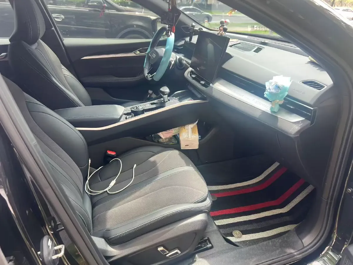 2025 Geely Preface 2.0T 238HP L4 8AT,autocango,china used car exporter,china ev exporter,chinese used car exporter,chinese used ev exporter