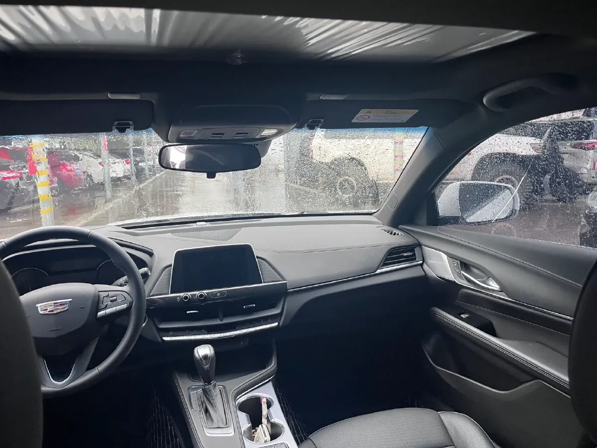 2022 Cadillac CT4 2.0T 237HP L4 8AT,autocango,china used car exporter,china ev exporter,chinese used car exporter,chinese used ev exporter