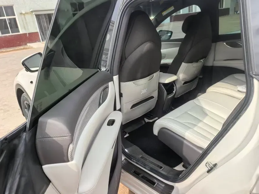 2023 IM LS7 BEV 90KWH,autocango,china used car exporter,china ev exporter,chinese used car exporter,chinese used ev exporter