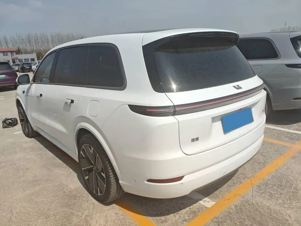 2025 Li L9 Range Extended 154HP REEV,autocango,china used car exporter,china ev exporter,chinese used car exporter,chinese used ev exporter
