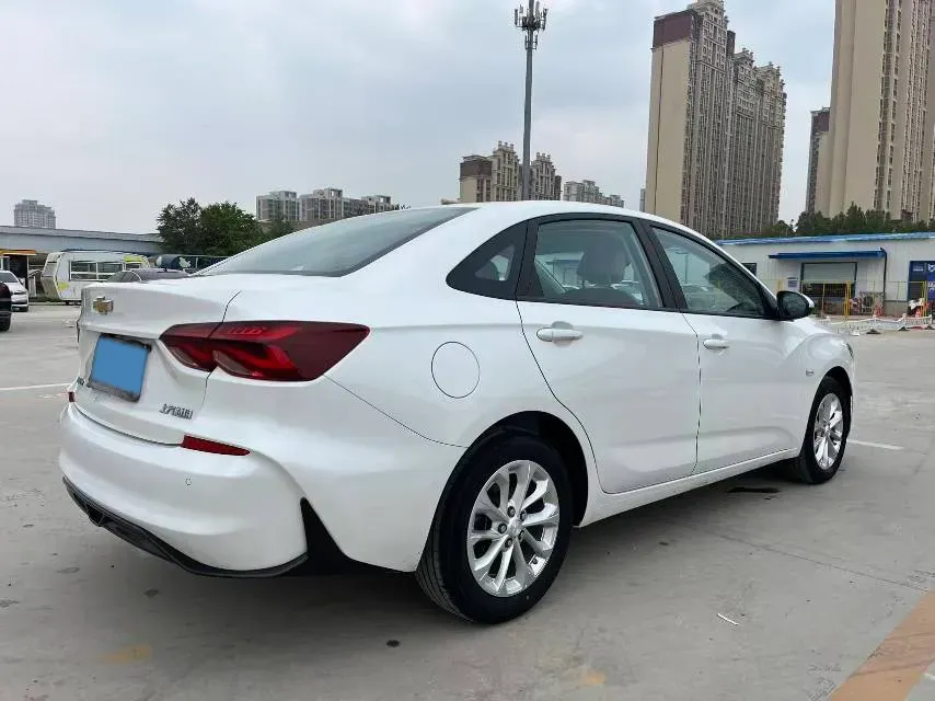 2024 Chevrolet Monza 1.5L 113HP L4 6DCT,autocango,china used car exporter,china ev exporter,chinese used car exporter,chinese used ev exporter