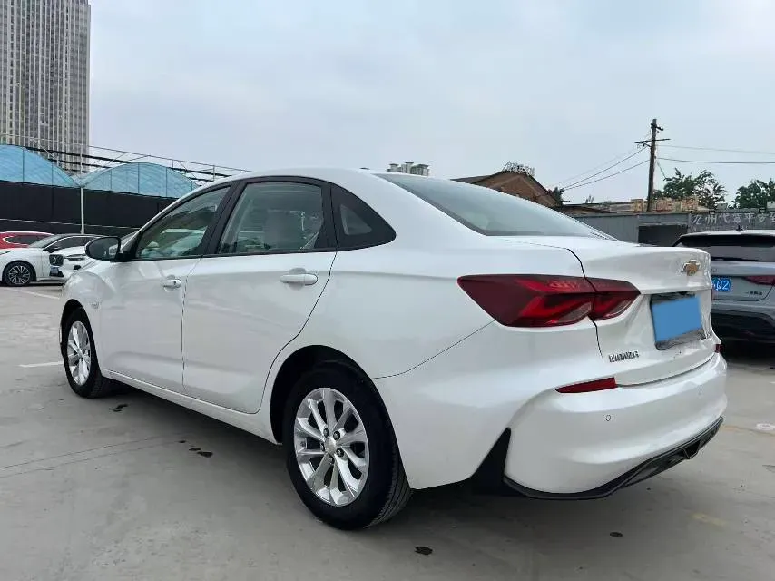 2024 Chevrolet Monza 1.5L 113HP L4 6DCT,autocango,china used car exporter,china ev exporter,chinese used car exporter,chinese used ev exporter