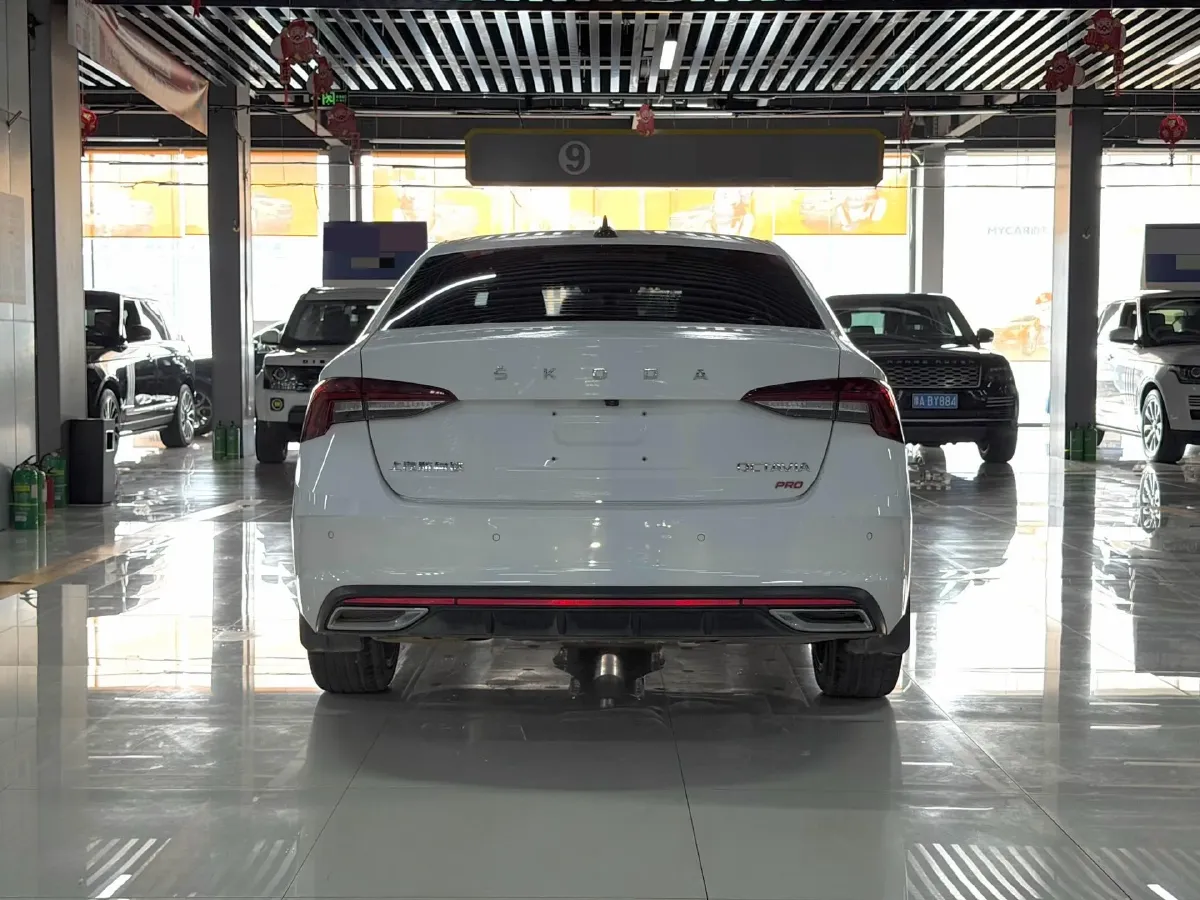 2022 Skoda Octavia 1.4T 150HP L4 7DCT,autocango,china used car exporter,china ev exporter,chinese used car exporter,chinese used ev exporter