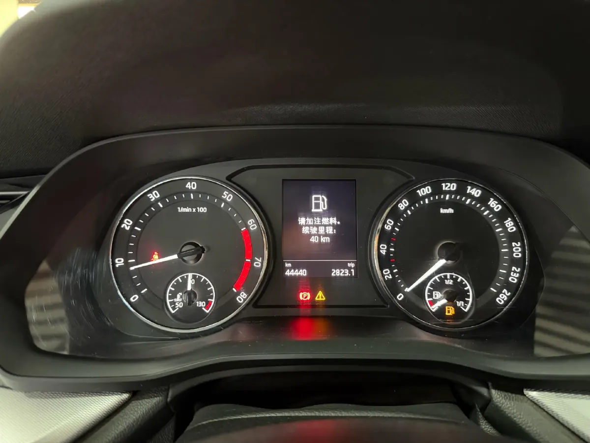 2022 Skoda Octavia 1.4T 150HP L4 7DCT,autocango,china used car exporter,china ev exporter,chinese used car exporter,chinese used ev exporter