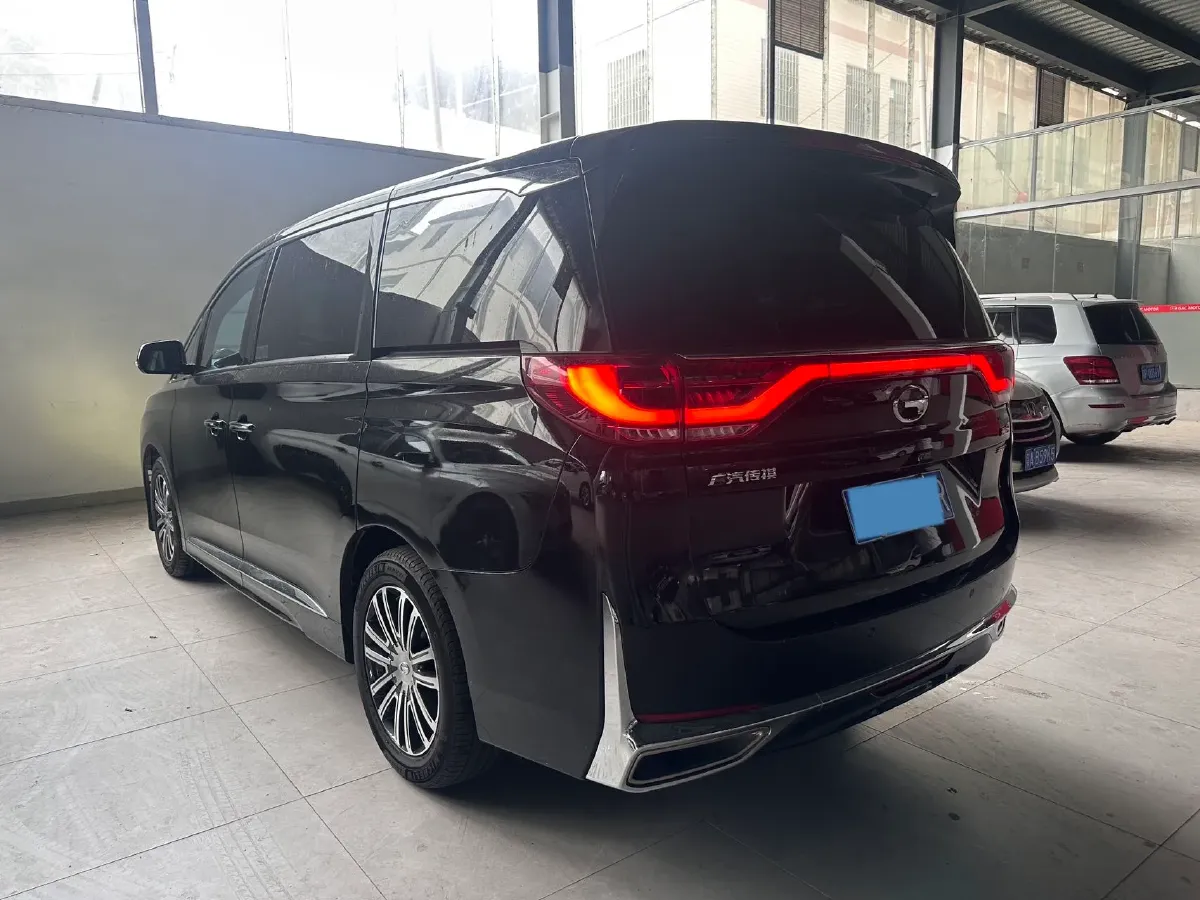 2021 GAC Trumpchi M8 2.0T 252HP L4 8AT,autocango,china used car exporter,china ev exporter,chinese used car exporter,chinese used ev exporter