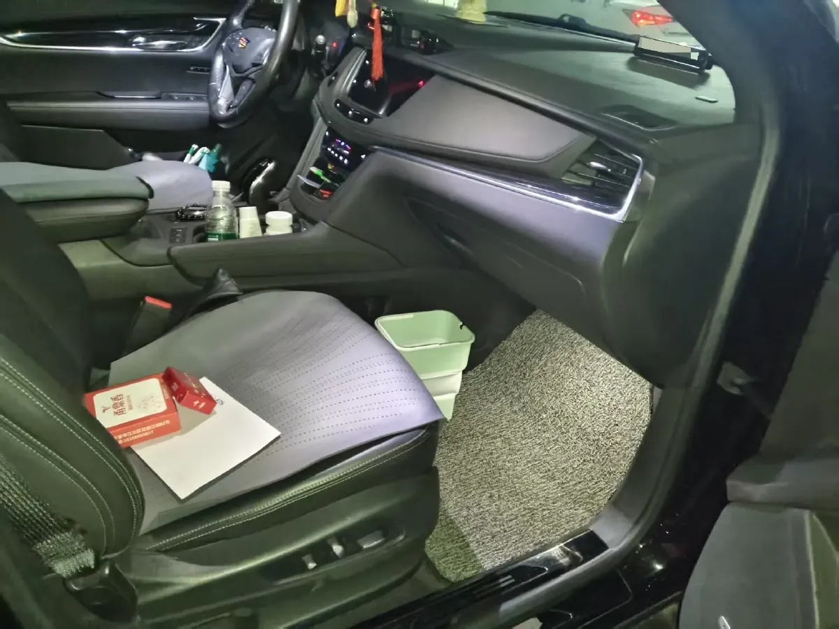 2020 Cadillac XT5 2.0T 241HP L4 9AT,autocango,china used car exporter,china ev exporter,chinese used car exporter,chinese used ev exporter