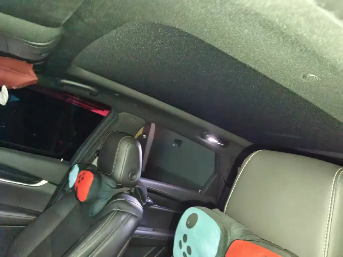 2020 Cadillac XT5 2.0T 241HP L4 9AT,autocango,china used car exporter,china ev exporter,chinese used car exporter,chinese used ev exporter