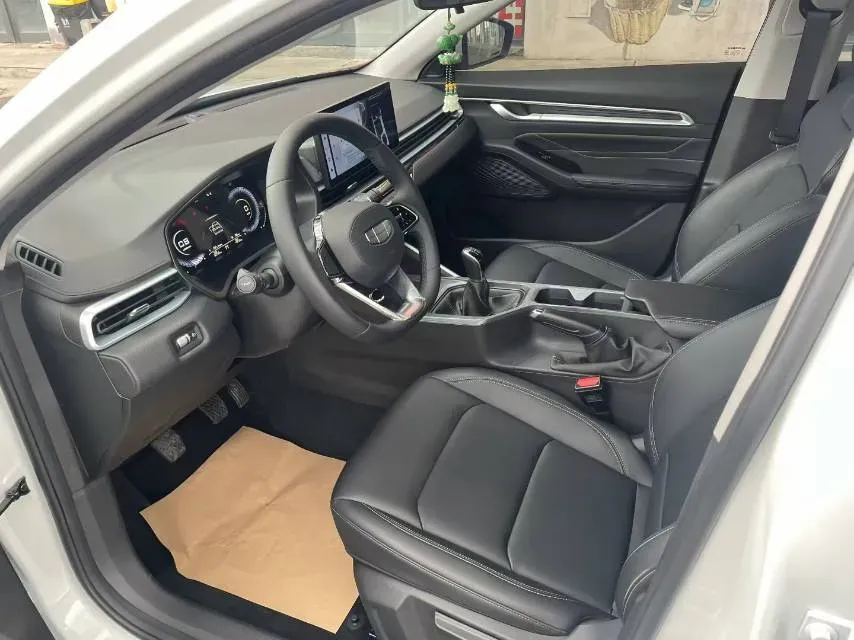 2025 Geely Emgrand 1.5L 127HP L4 5MT,autocango,china used car exporter,china ev exporter,chinese used car exporter,chinese used ev exporter