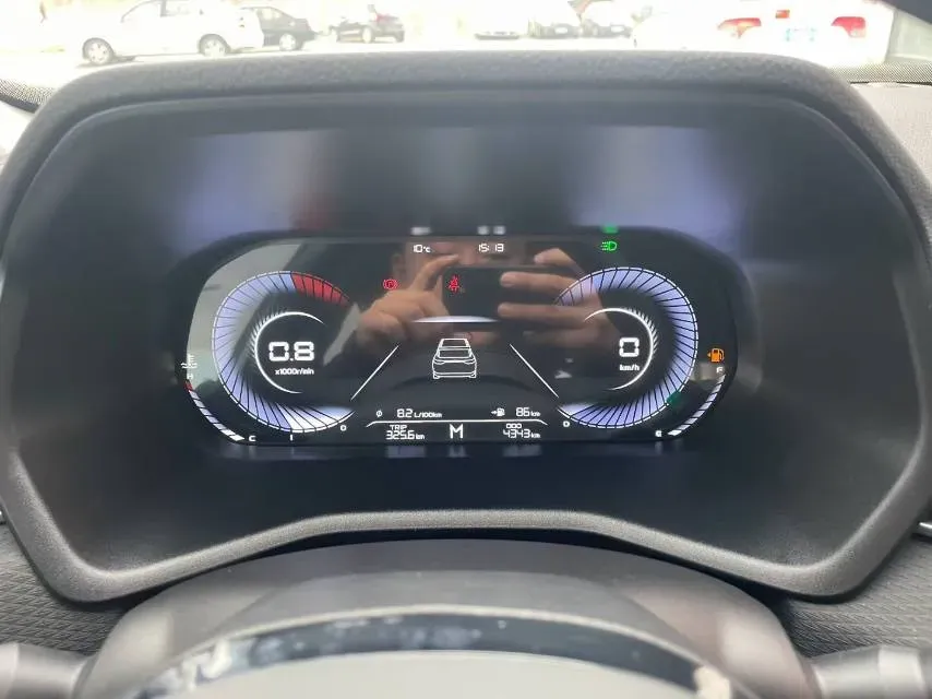 2025 Geely Emgrand 1.5L 127HP L4 5MT,autocango,china used car exporter,china ev exporter,chinese used car exporter,chinese used ev exporter