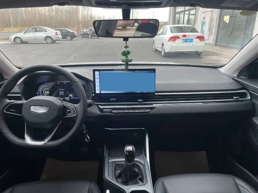 2025 Geely Emgrand 1.5L 127HP L4 5MT,autocango,china used car exporter,china ev exporter,chinese used car exporter,chinese used ev exporter