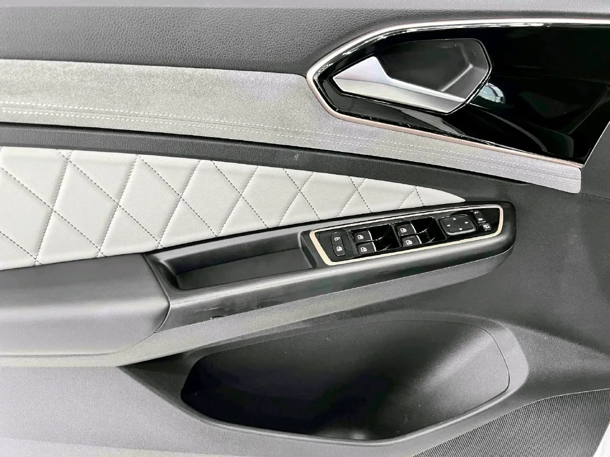 2022 Jetta VS7 1.4T 150HP L4 6AT,autocango,china used car exporter,china ev exporter,chinese used car exporter,chinese used ev exporter