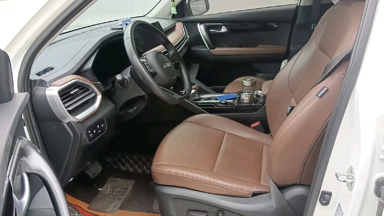 2021 Kia Sportage R 2.0L 161HP L4 6AT,autocango,china used car exporter,china ev exporter,chinese used car exporter,chinese used ev exporter