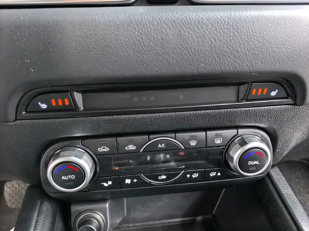 2022 Hyundai Tucson 2.0L 150HP L4 6AT Hybrid,autocango,china used car exporter,china ev exporter,chinese used car exporter,chinese used ev exporter