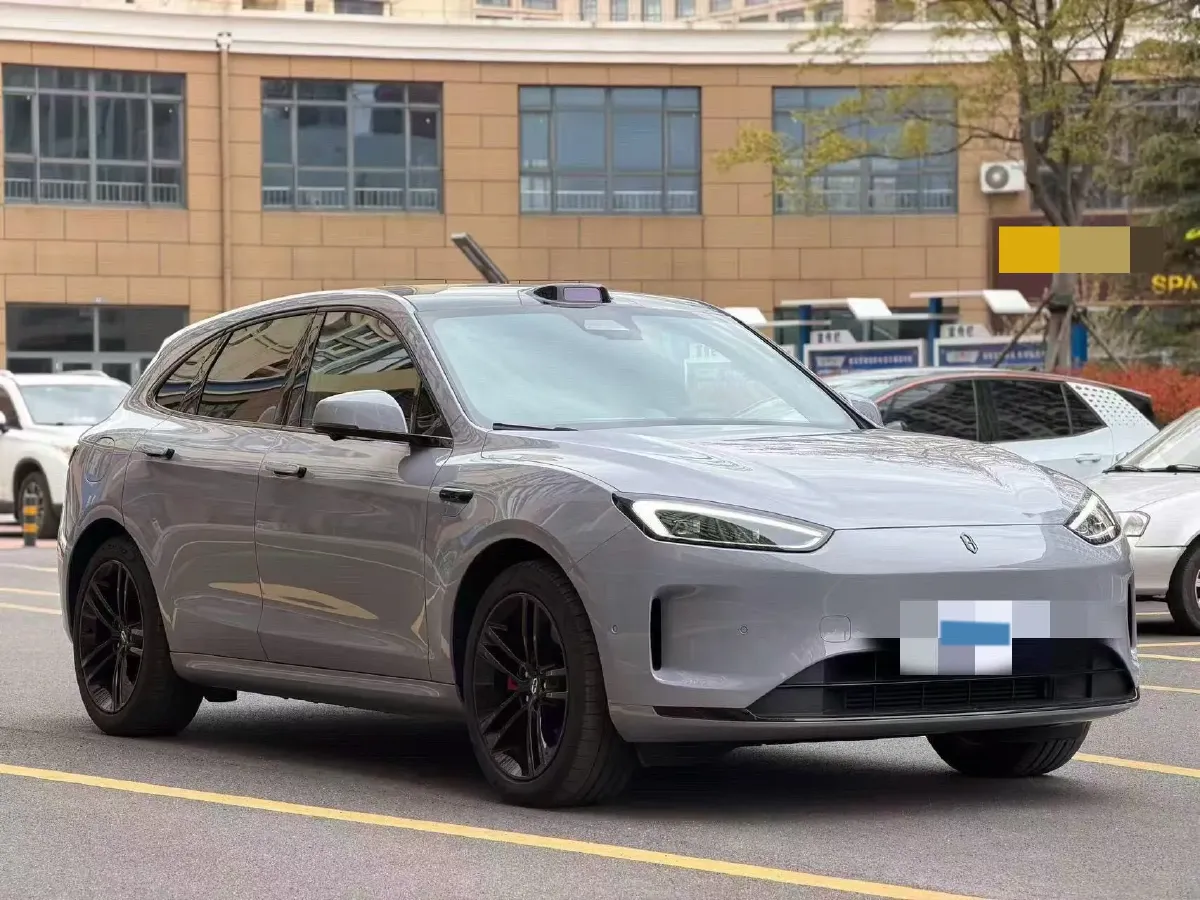2025 AITO AITO M5 1.5T 152HP L4 REEV 42KWH,autocango,china used car exporter,china ev exporter,chinese used car exporter,chinese used ev exporter