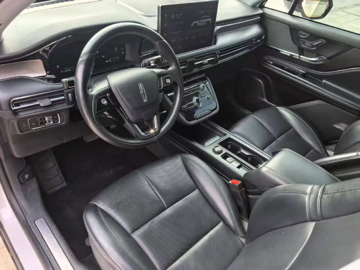 2022 Lincoln Corsair 2.0T 245HP L4 8AT,autocango,china used car exporter,china ev exporter,chinese used car exporter,chinese used ev exporter