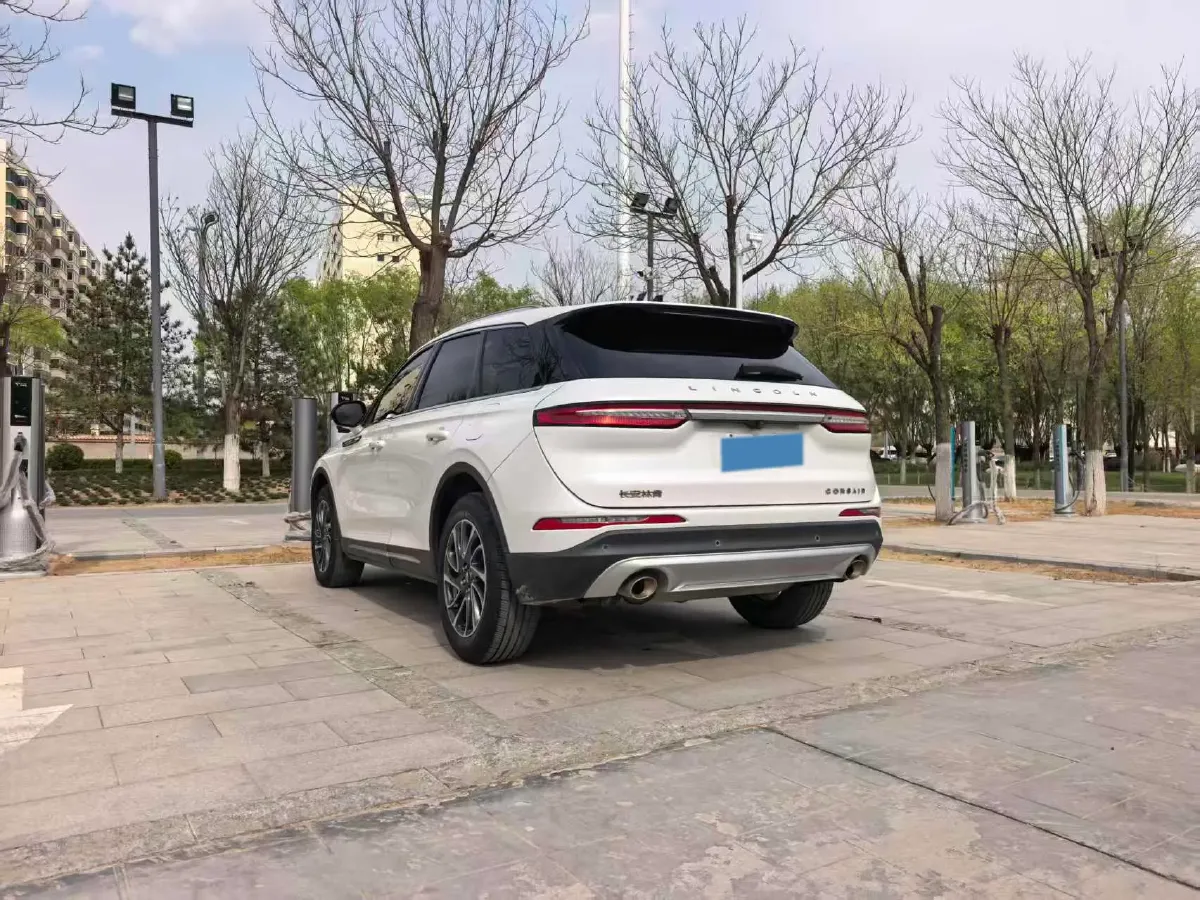 2022 Lincoln Corsair 2.0T 245HP L4 8AT,autocango,china used car exporter,china ev exporter,chinese used car exporter,chinese used ev exporter