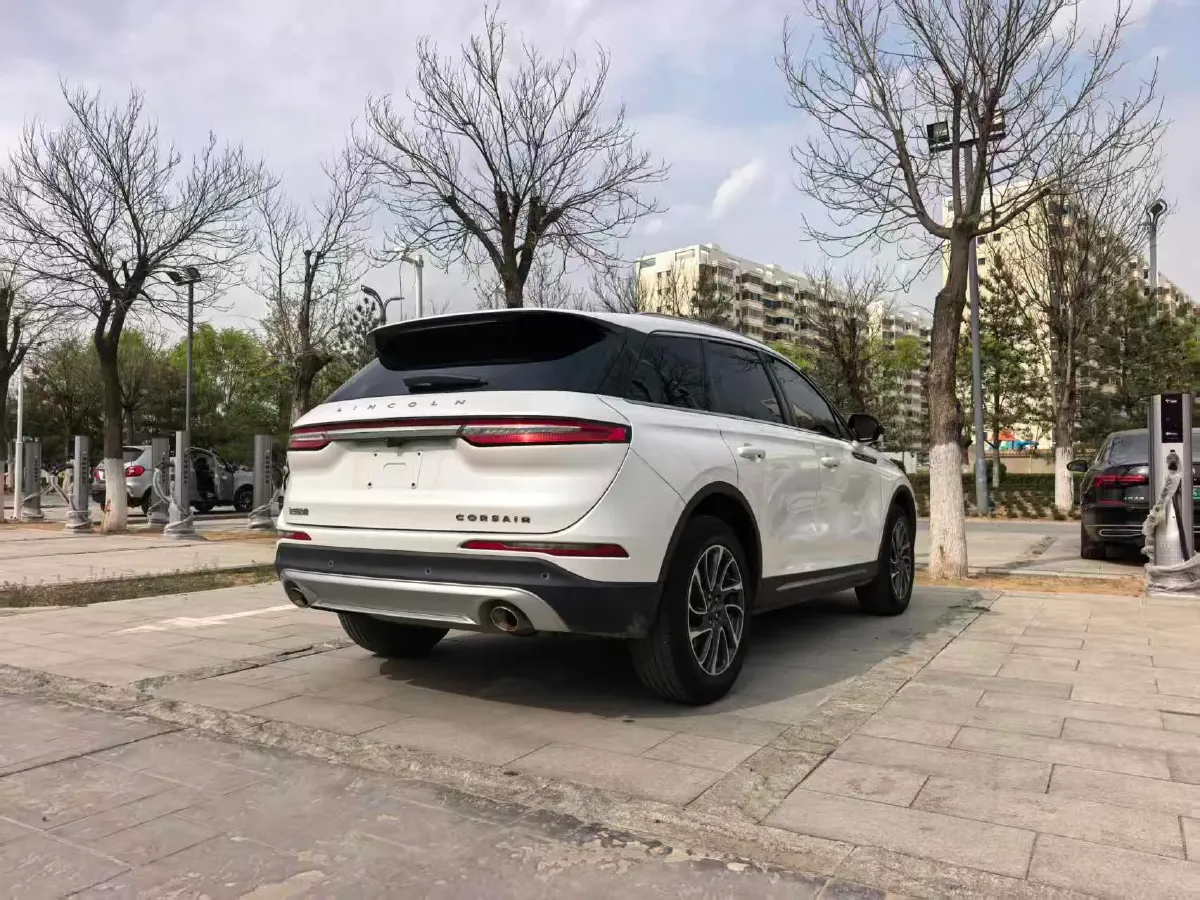 2022 Lincoln Corsair 2.0T 245HP L4 8AT,autocango,china used car exporter,china ev exporter,chinese used car exporter,chinese used ev exporter