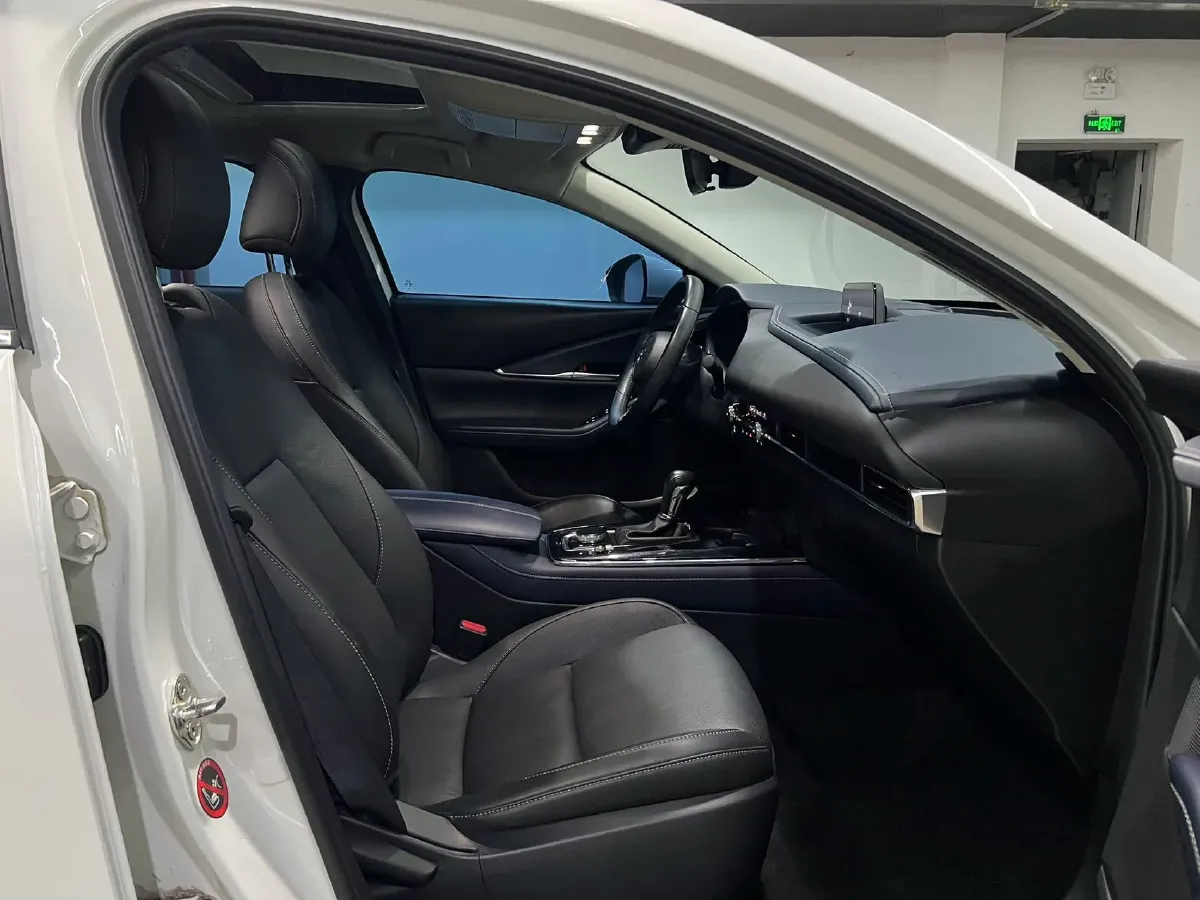 2021 Mazda CX-30 2.0L 158HP L4 6AT,autocango,china used car exporter,china ev exporter,chinese used car exporter,chinese used ev exporter