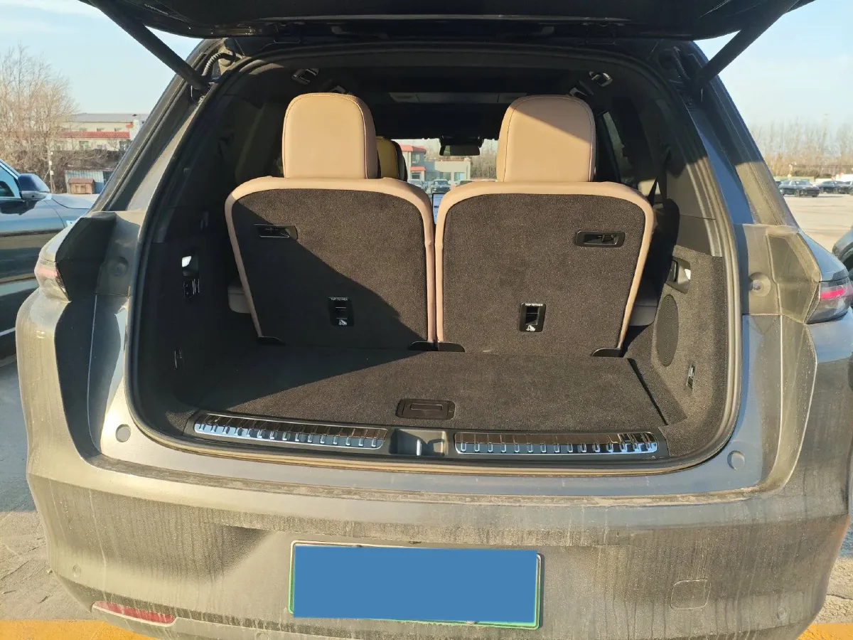 2025 Li L8 Range Extended 154HP REEV,autocango,china used car exporter,china ev exporter,chinese used car exporter,chinese used ev exporter