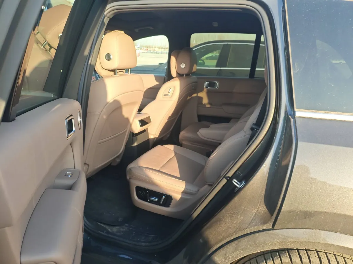 2025 Li L8 Range Extended 154HP REEV,autocango,china used car exporter,china ev exporter,chinese used car exporter,chinese used ev exporter