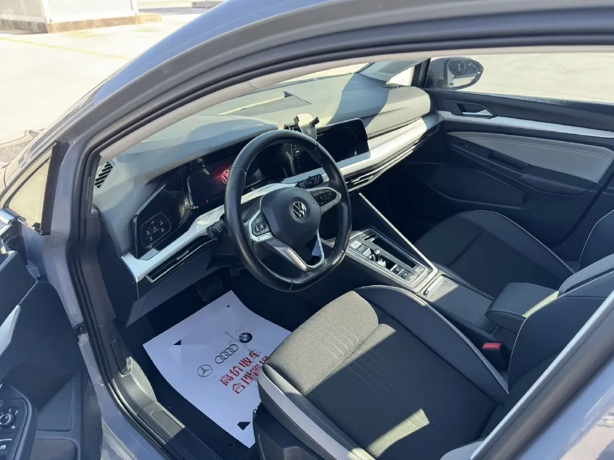 2021 Volkswagen Golf 1.4T 150HP L4 7DCT,autocango,china used car exporter,china ev exporter,chinese used car exporter,chinese used ev exporter